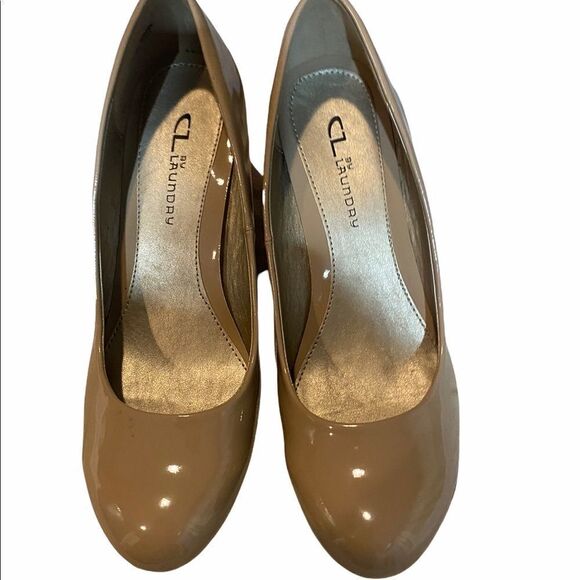 CL By Laundry Women’s Dress Taupe Wedges • 9 wide - Picture 3 of 13